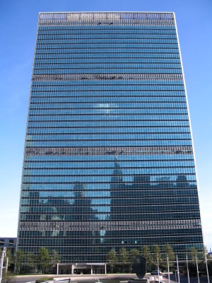 un