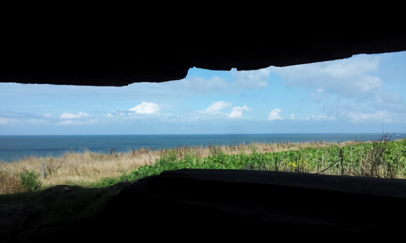 Blick von einem Bunker auf den Ärmelkanal